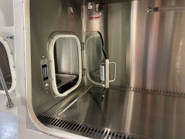 ESCO Isoclean Isolator - Inflatable Seal Model Positive Pressure(HPI-IS)